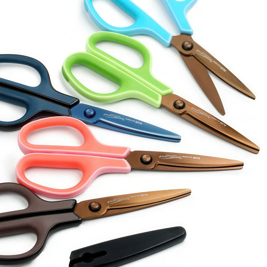 Non-stick Titanium Coated Scissors with Protective Case
