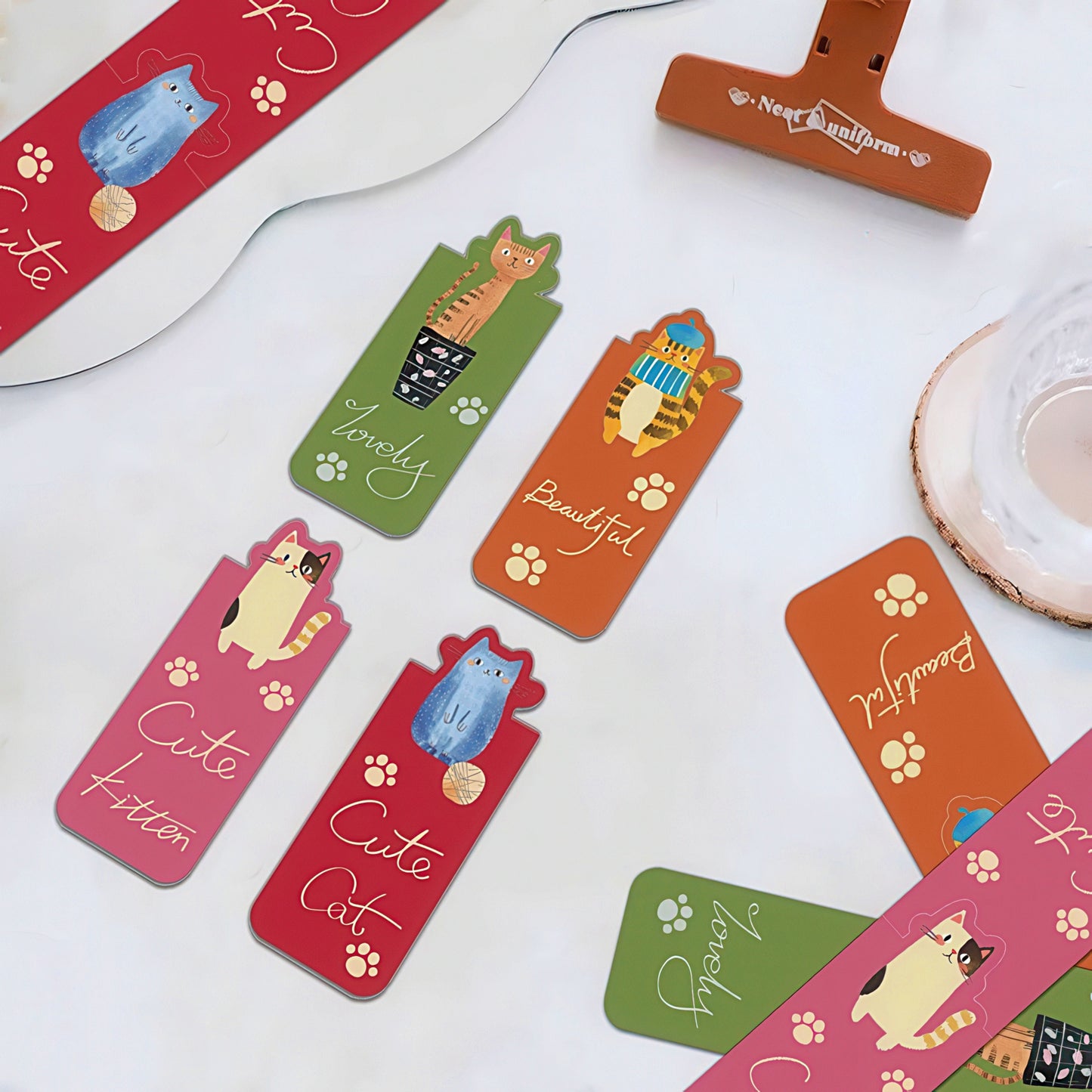 Cute Cat Paw Shaped Magnetic Bookmark