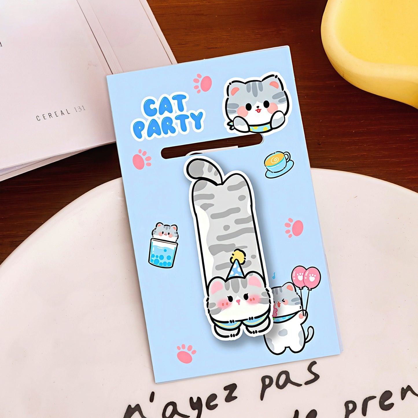 Cute Crawling Pet Magnetic Bookmark