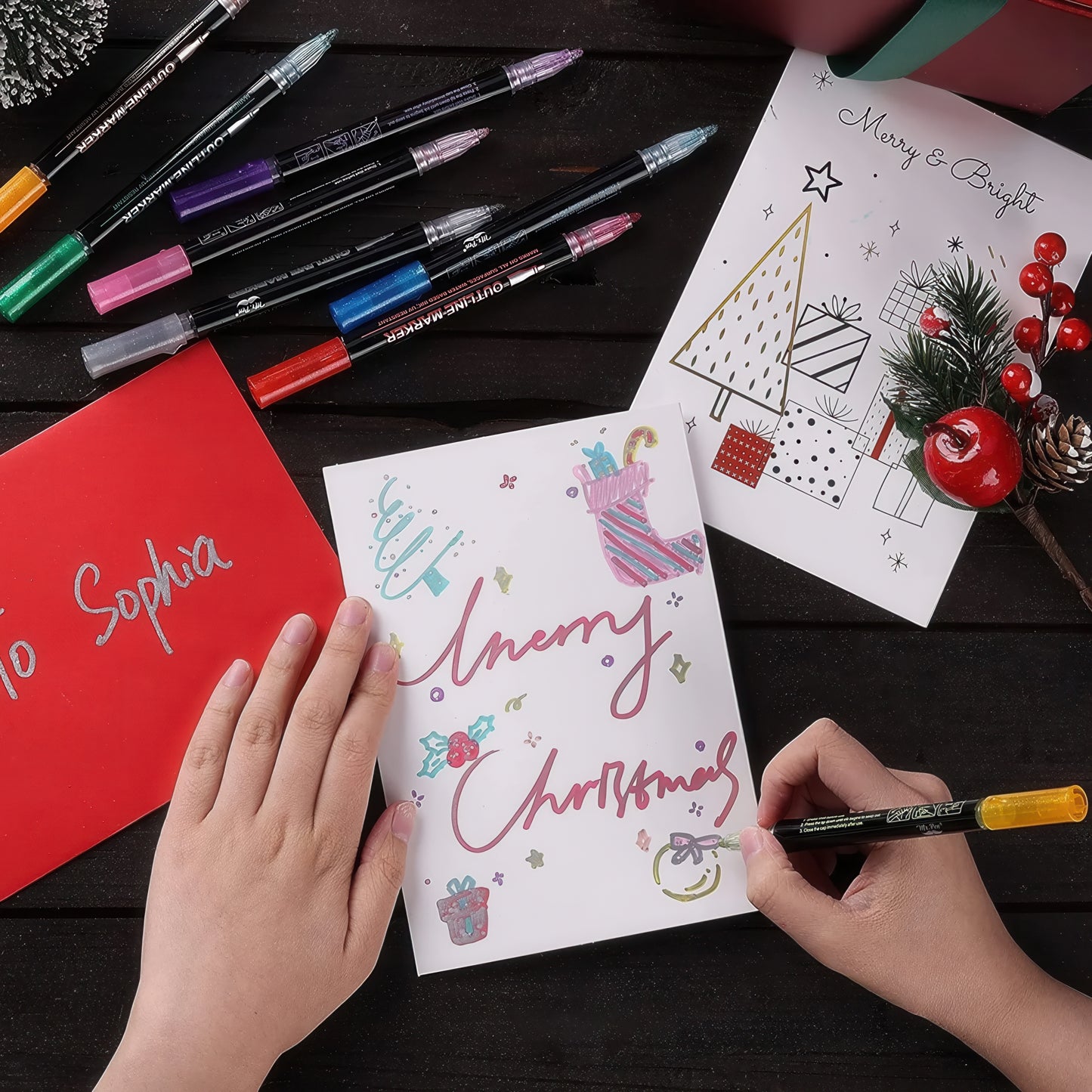 Double Line Outline Metallic Marker Set