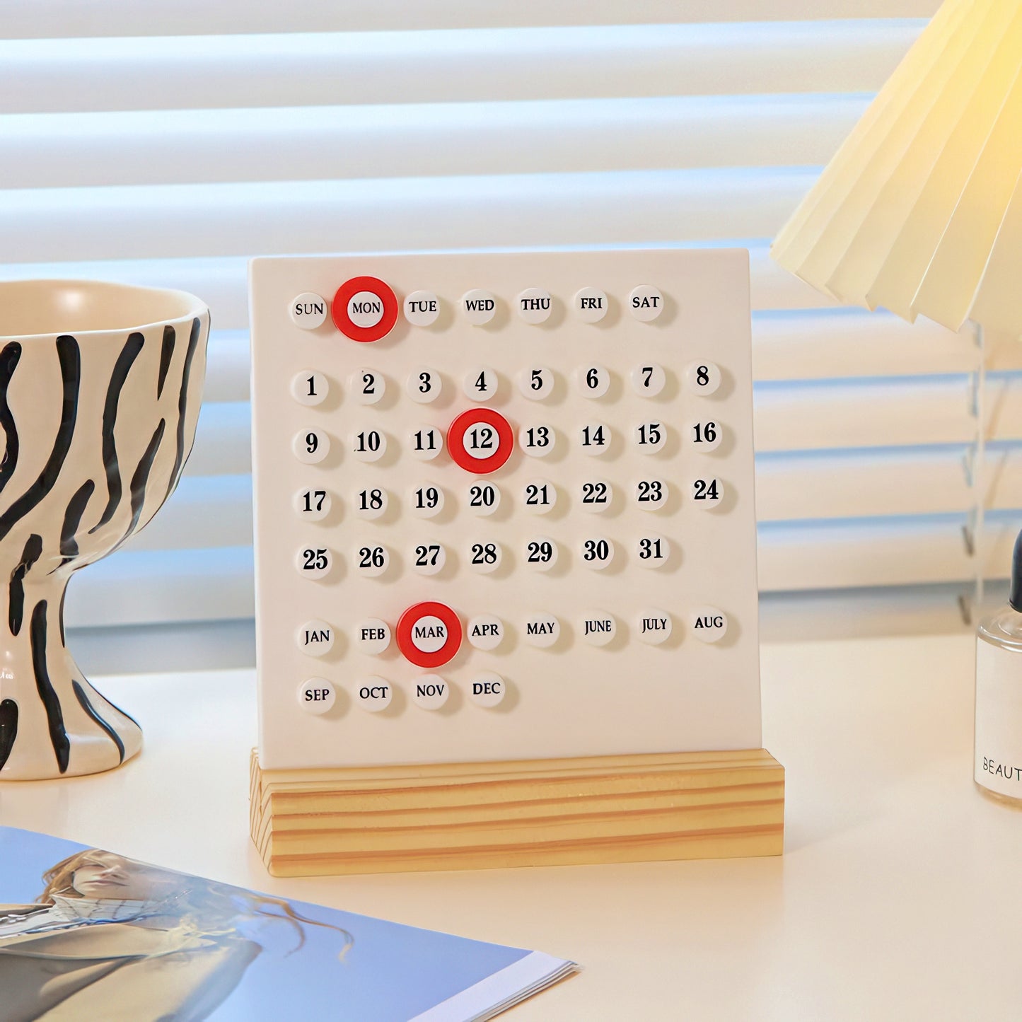 Creative Adjustable Perpetual Desk Calendar