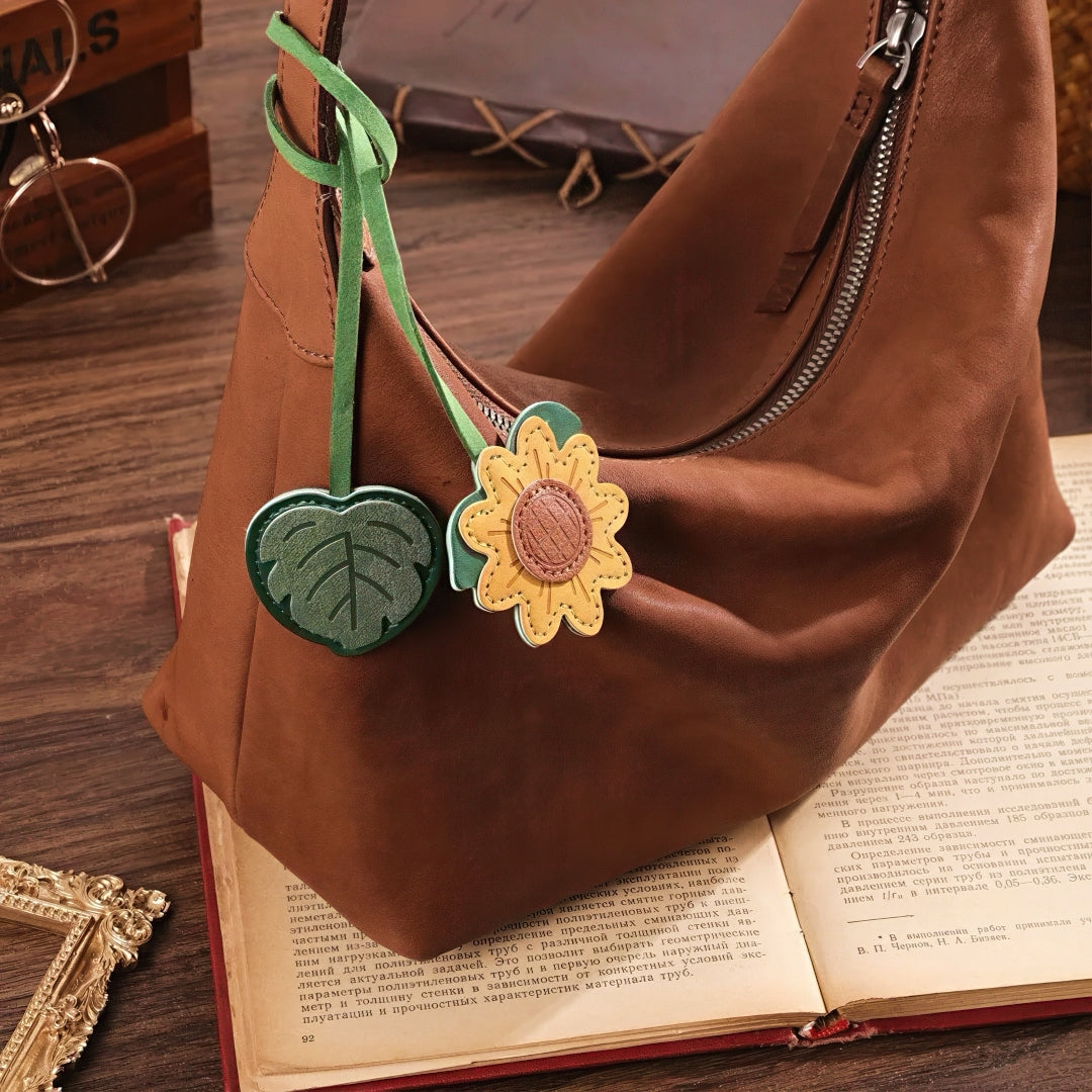 Multifunctional Retro Faux Leather Strip Bookmark