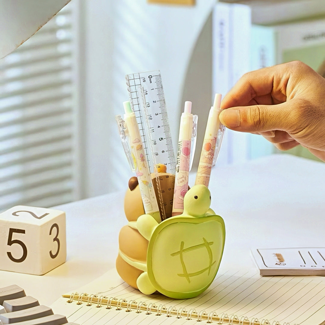 Cute Capybara Pen Holder